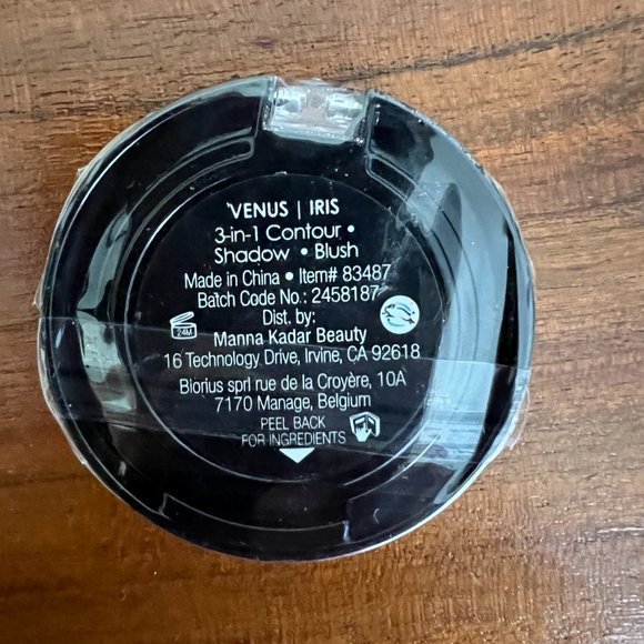 NWT MANNA KADAR Contour, Shadow, Blush in Venus & Iris - Picture 2 of 3